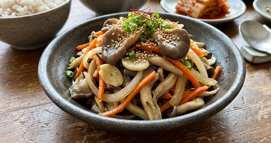 Stir-fried Oyster Mushrooms | 느타리버섯볶음